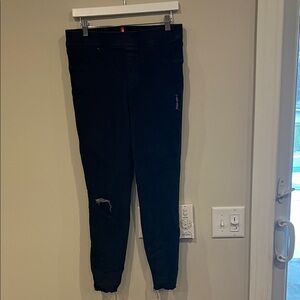 Black Distressed Jeans